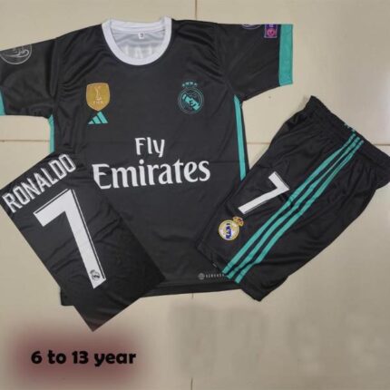 RONALDO 7 REAL MADRID FOOTBALL KIT 17/18 FOR KID black